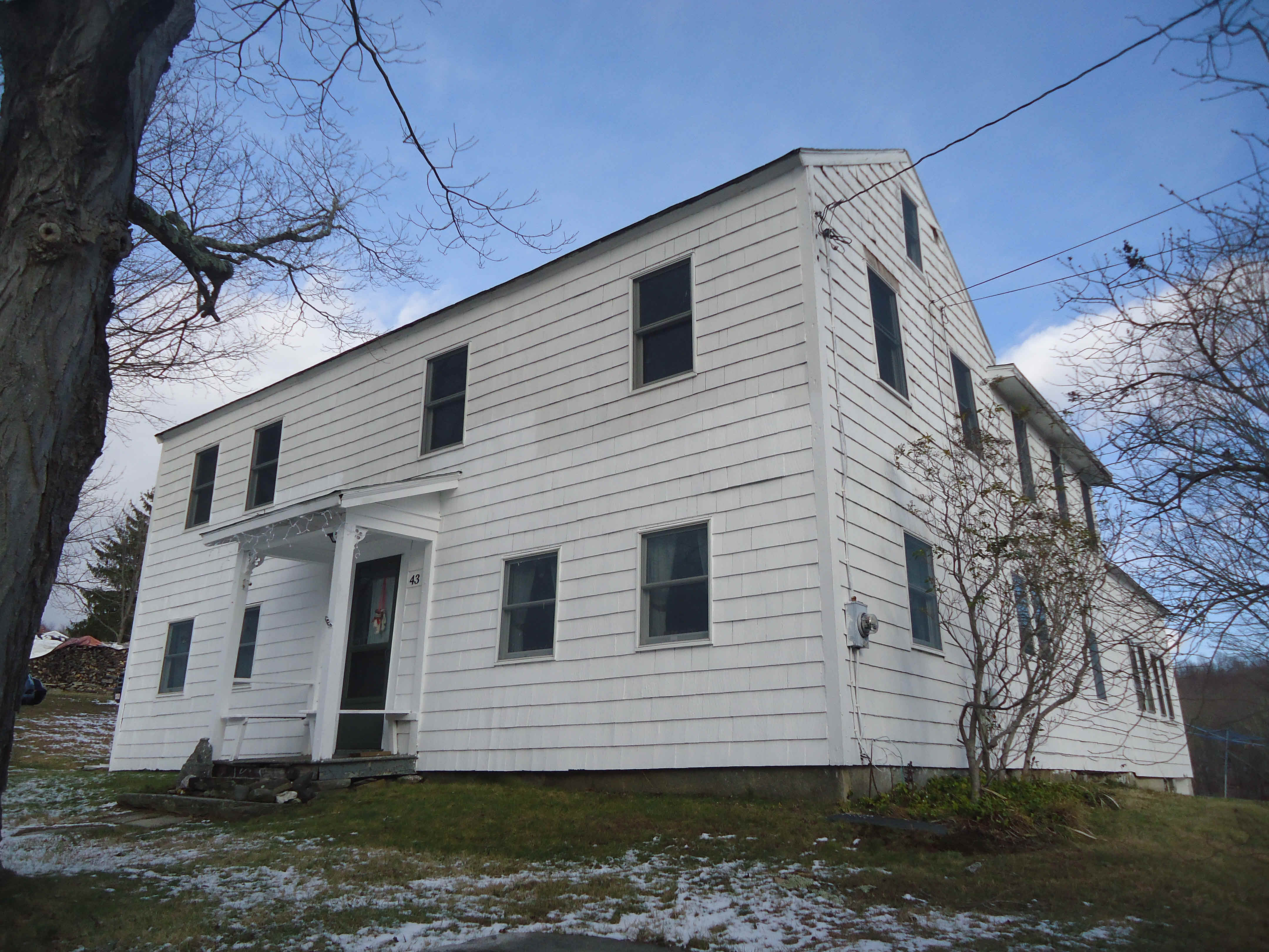 Building photograph for 43 CURTIS RD